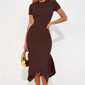 Elegant Brown Ribbed Dress